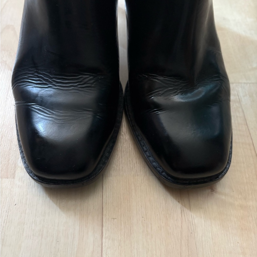 Amazing Retro Black and White Leather Ankle Boot. - Picture 4 of 8